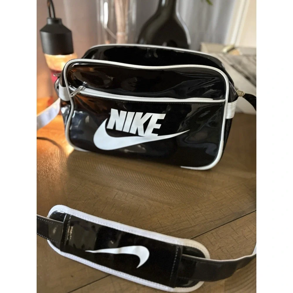 Nike Black White Shoulder Bag Bottom Studs Zip Casual Solid